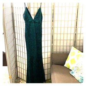 Emerald Green mermaid silhouette sequin dress